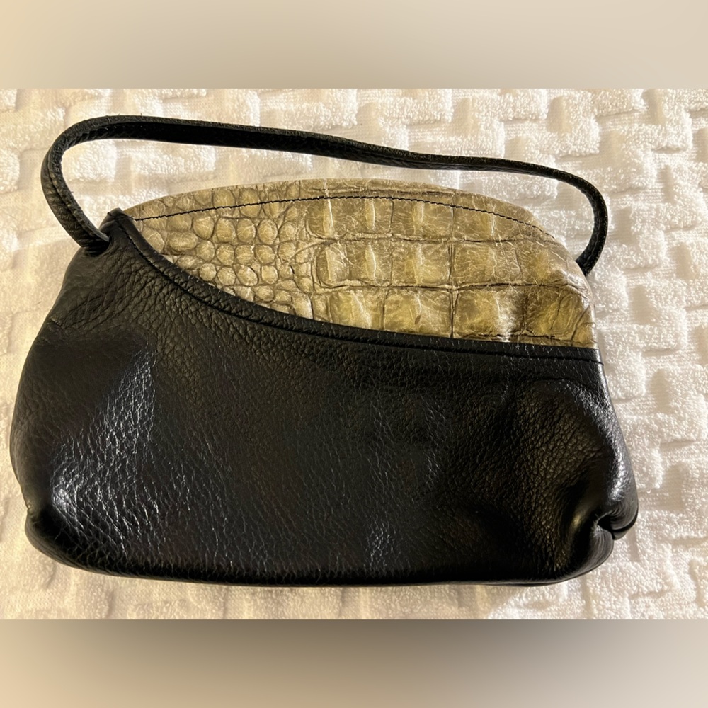 Tom Thomas Artisan • Handmade leather pouch black